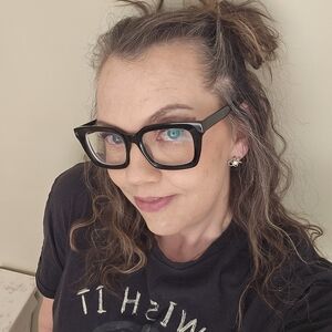 Meet your Posher, Rebecca